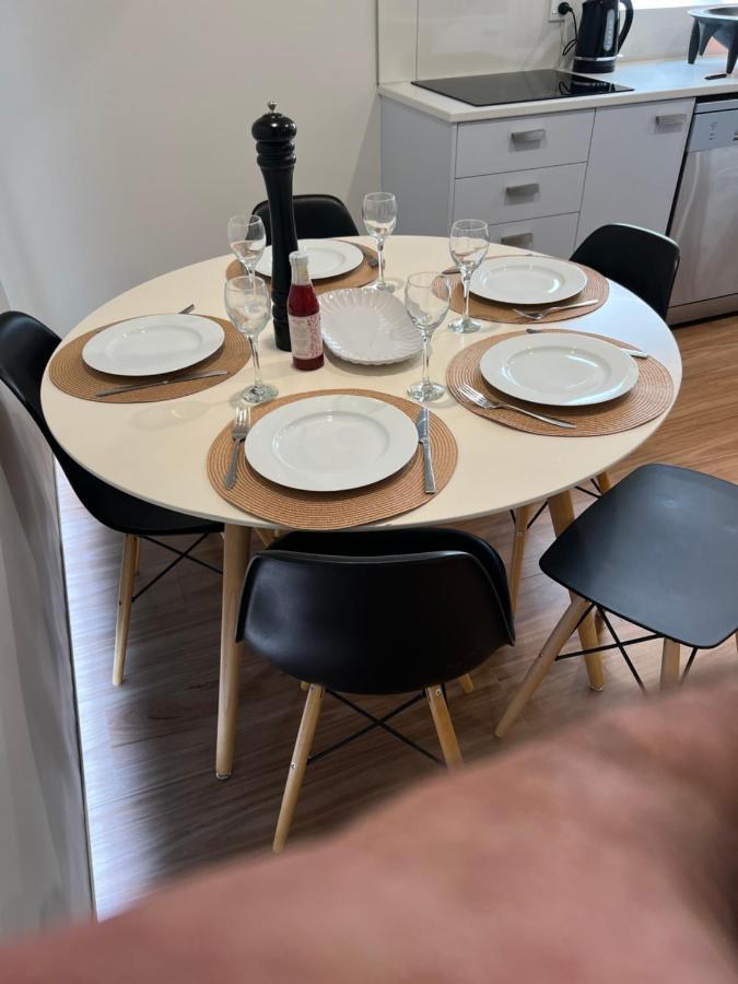 Spacious Quality Apartment, Convenient Location Christchurch Eksteriør bilde